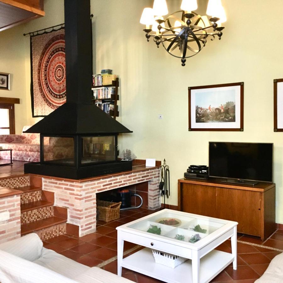 Casa Roble ξενώνας Almenara de Tormes Εξωτερικό φωτογραφία