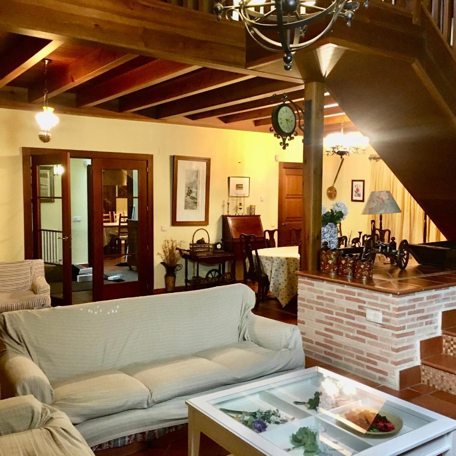Casa Roble ξενώνας Almenara de Tormes Εξωτερικό φωτογραφία