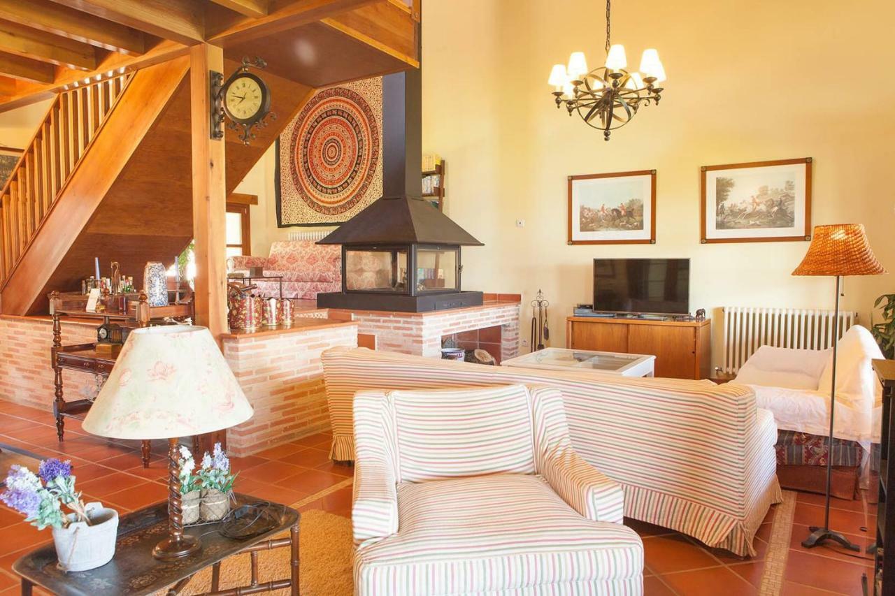 Casa Roble ξενώνας Almenara de Tormes Εξωτερικό φωτογραφία