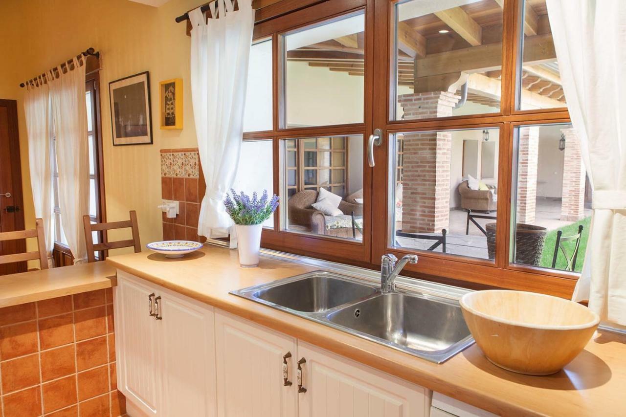 Casa Roble ξενώνας Almenara de Tormes Εξωτερικό φωτογραφία