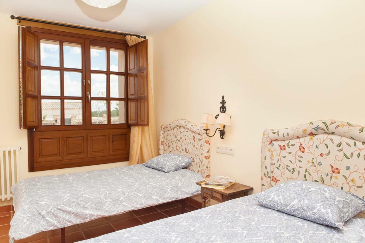 Casa Roble ξενώνας Almenara de Tormes Εξωτερικό φωτογραφία